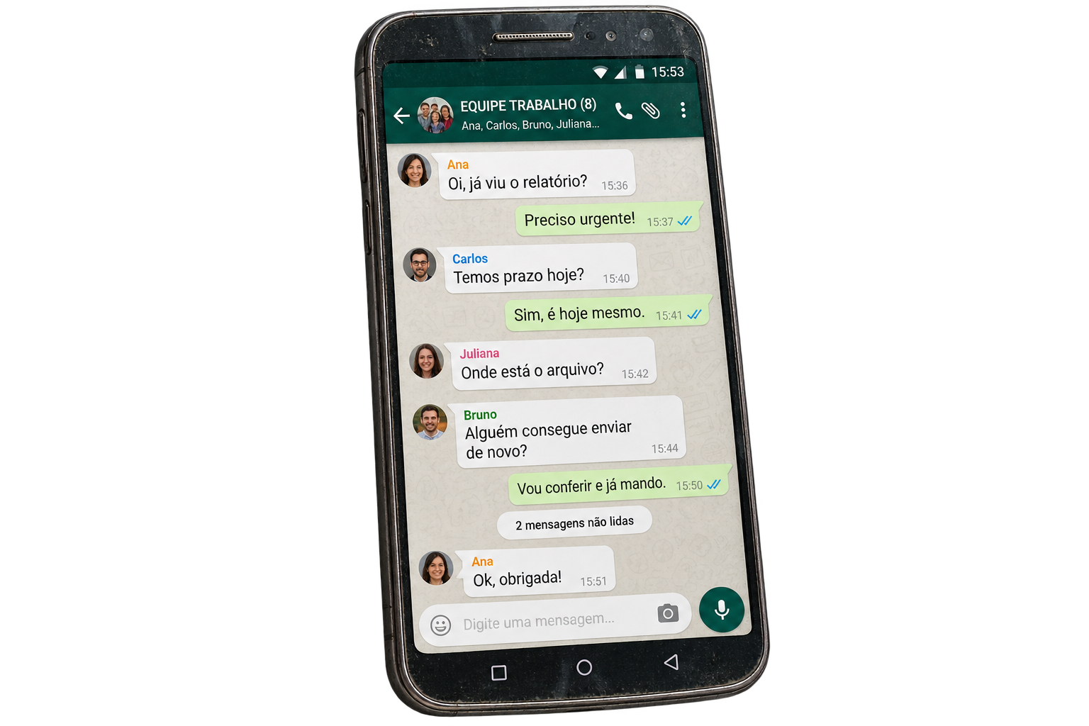 Celular usado com conversa acumulada de uma equipe